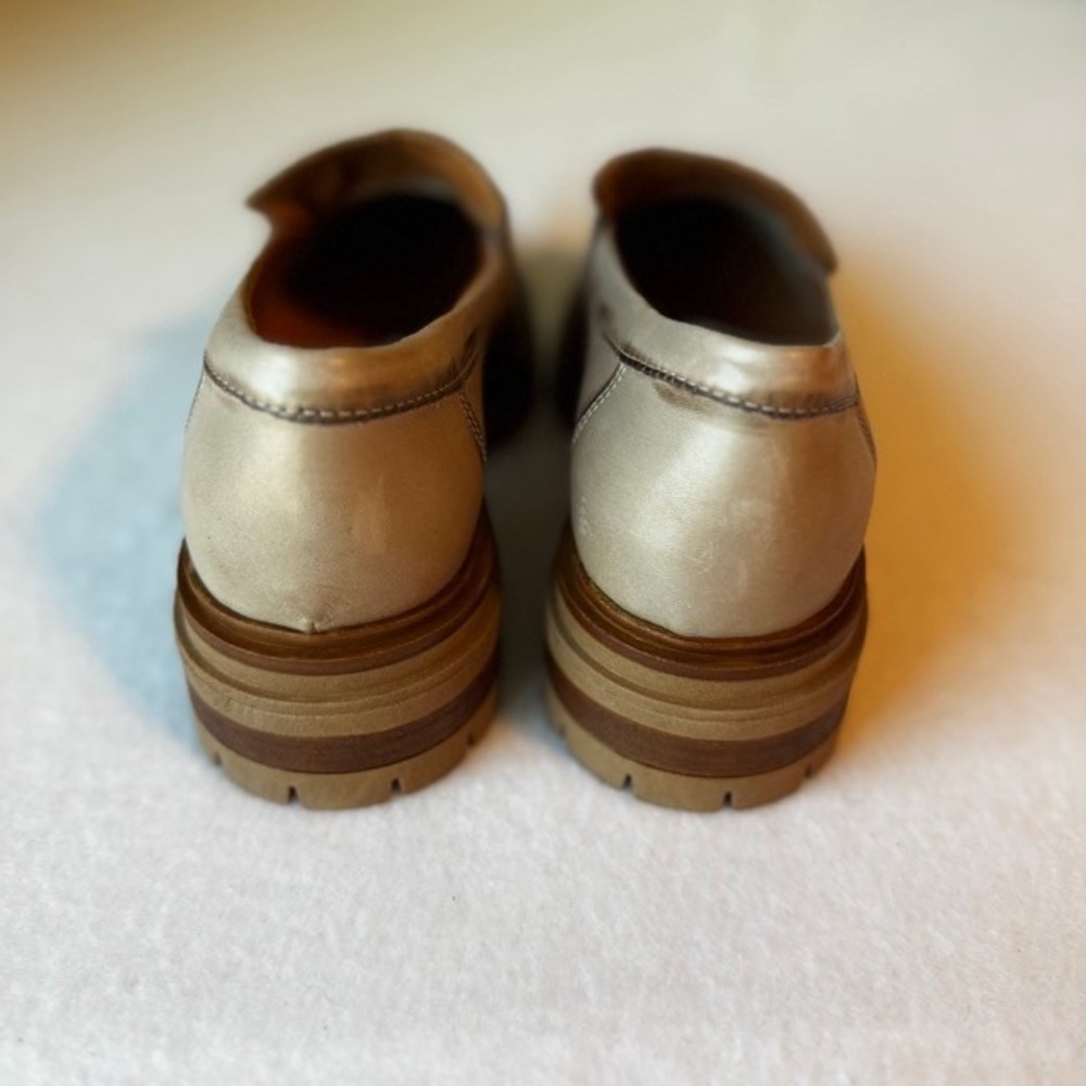 Miz Mooz Legend Beige Leather Loafer Chunky Platform Womens 9 or 9.5 NWOB - Picture 3 of 9